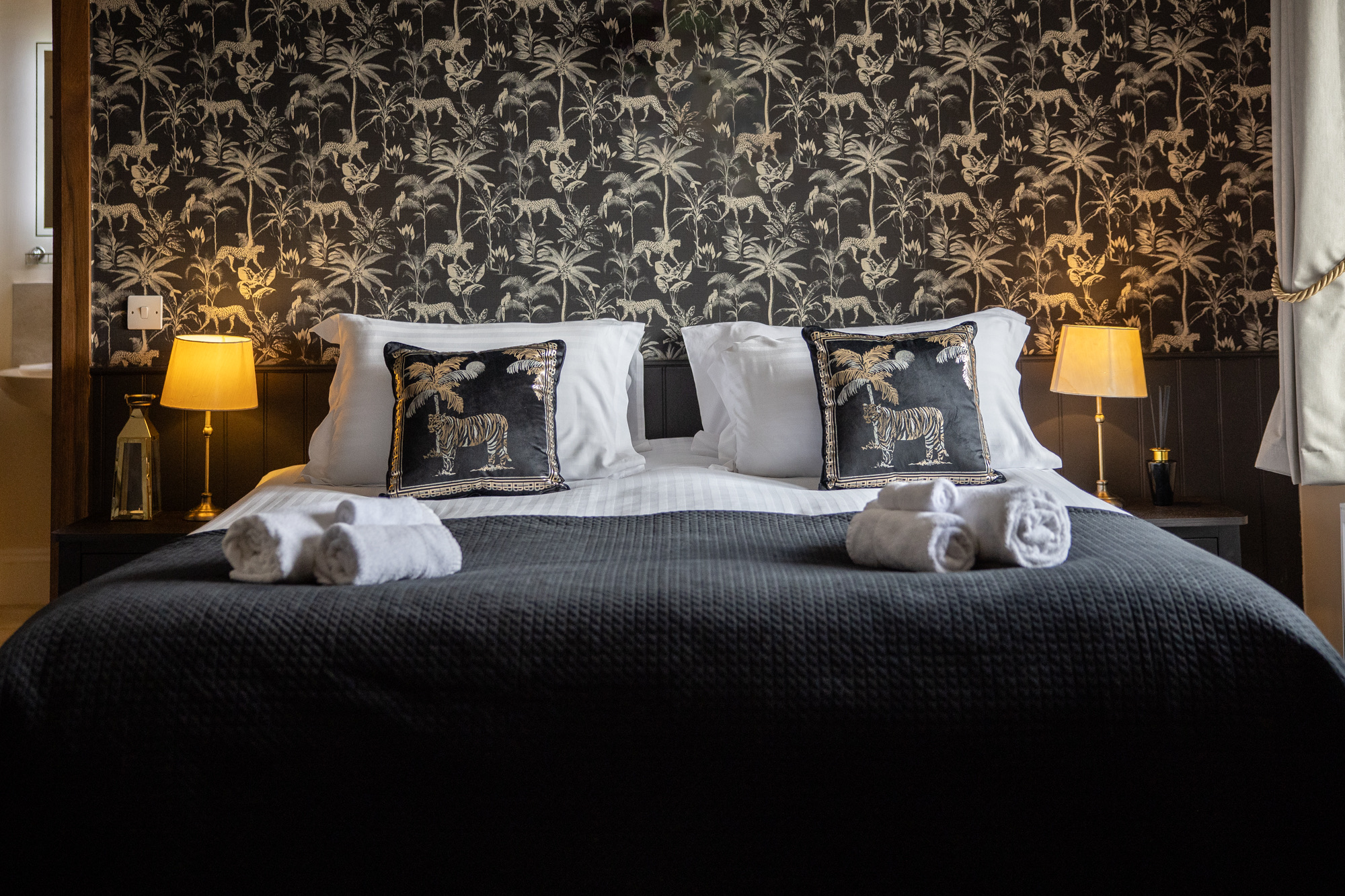 Tiger palm wallpaper guest room