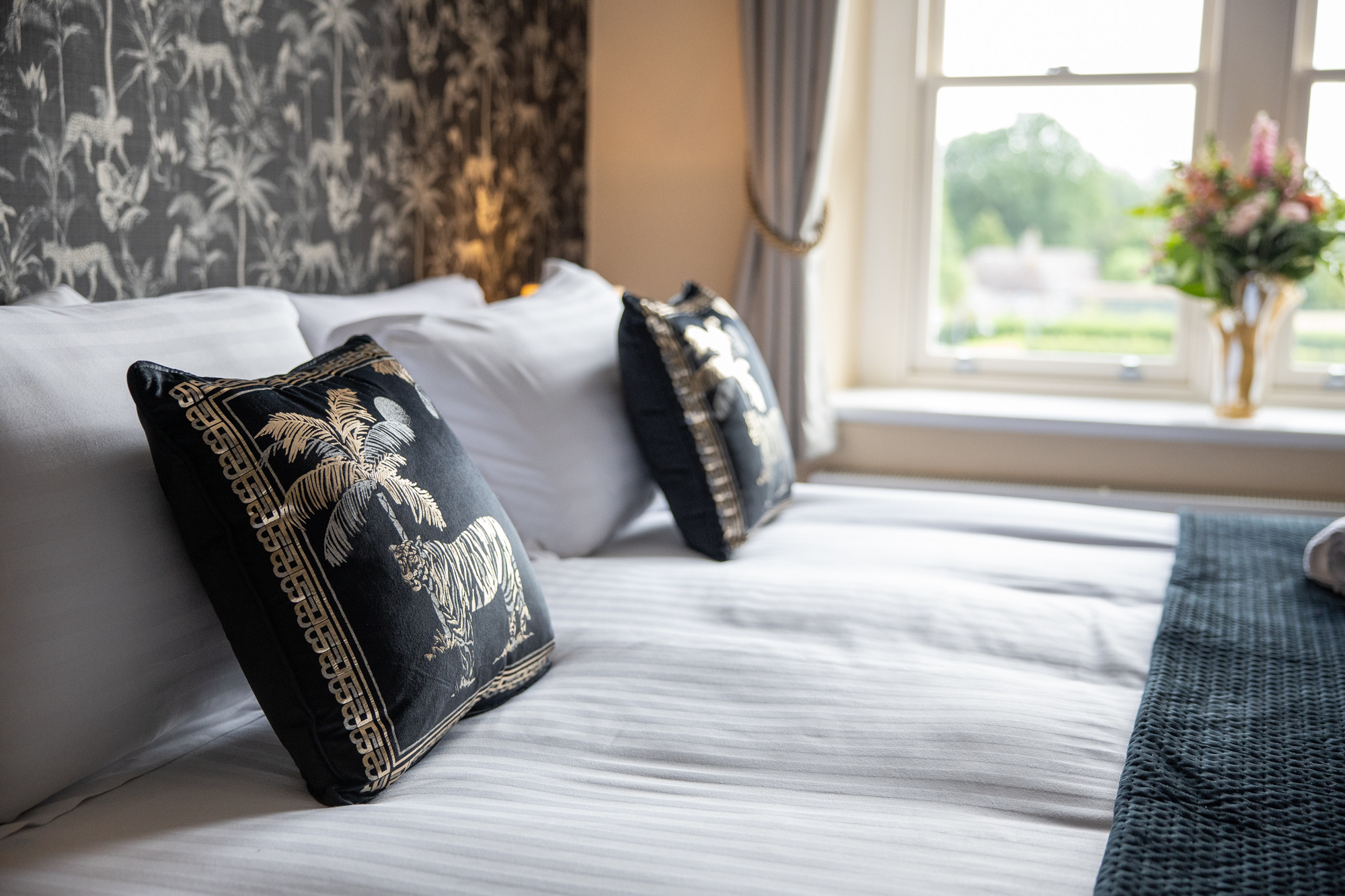 Bedroom detail